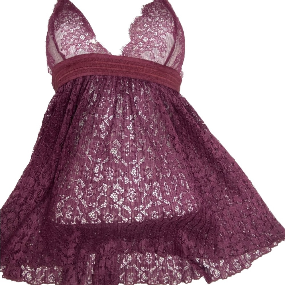 VS WINE Nightgown, with issue S *P1036